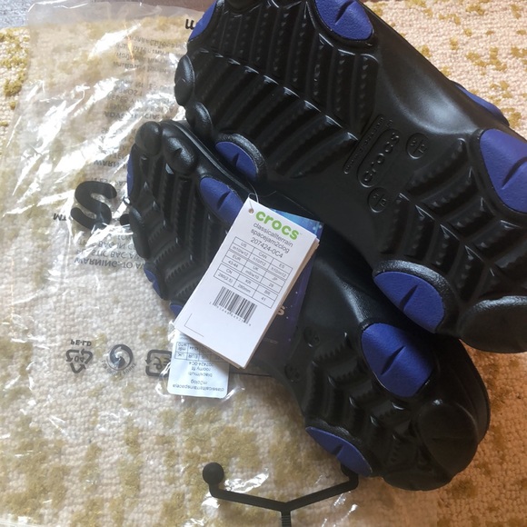 Limited Edition Space Jam All Terrain Crocs - Picture 3 of 3
